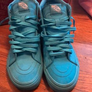 Sk8-Hi scuba blue vans